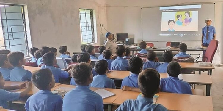 बच्चों के स्वास्थ्य की देखभाल के साथ ही साथ, अब आय- जाति और निवास प्रमाण पत्र के लिए नहीं पड़ेगा भटकना,