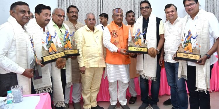 छत्तीसगढ़ की सेवा समितियों द्वारा 60 दिनों में देश भर के 4 लाख रामभक्तों को श्रद्धापूर्वक कराया गया भोजन