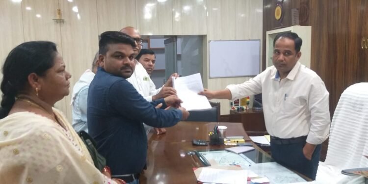 सतनामी समाज ने रायपुर कलेक्टर को cbi जांच के लिए सौंपा ज्ञापन