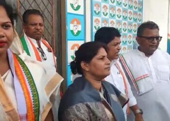 सतनामी समाज द्वारा प्रदर्शन और आगजनी वाले मामले को लेकर कांग्रेस की जांच टीम हुई रवाना 