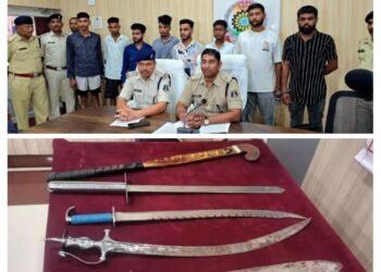 बीच सड़क पर हत्या के प्रयाश करने वाले, 8 आरोपियों को पुलिस ने किया गिरफ्तार…