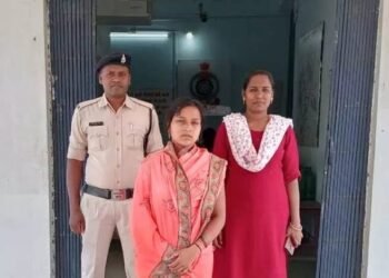 मां ने अपने ही दुधमुहे बच्चे की गला दबाकर की हत्या, देखें ख़बर 