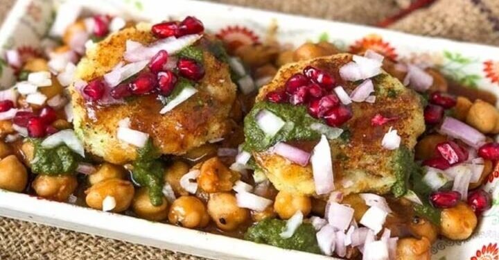 The cold season has started; Enjoy Chole-Tikki with friends