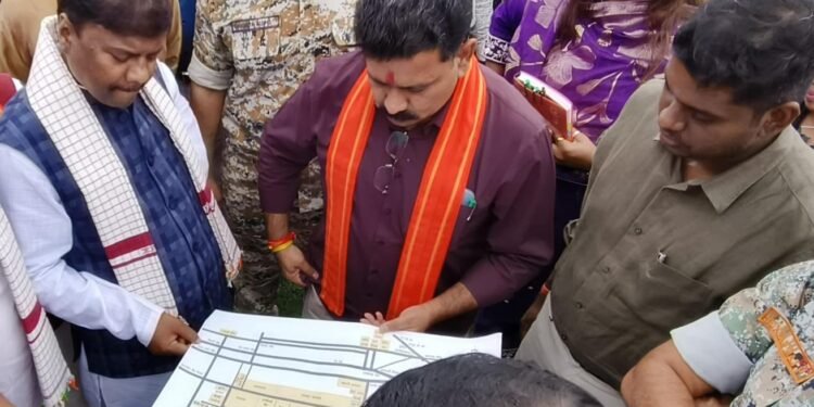 Deputy Chief Minister Vijay Sharma took a review meeting of organizing Bastar Olympics 2024 division level competition.