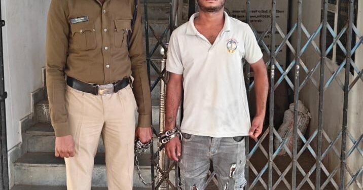 Accused Chahat Sen arrested with sharp knife