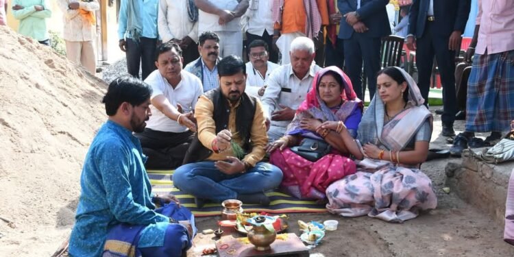 MLA Anuj performed Bhoomi Pujan and inaugurated development works worth Rs. 72 lakhs