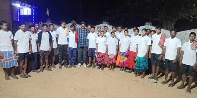 27 Maoists surrendered en masse due to 'Save Maad Campaign'