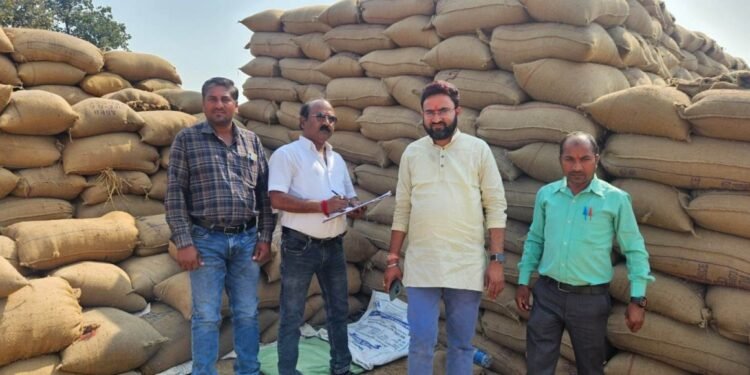 Disturbances in paddy sale; Token for sale of 82 quintal paddy canceled