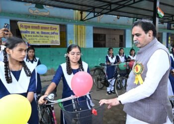 Distribution of bicycles to students by West MLA Rajesh Munat,