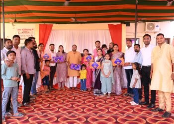 MLA Dipesh Sahu celebrated Rakshabandhan with his sisters, respected the unbreakable bond between brother and sister