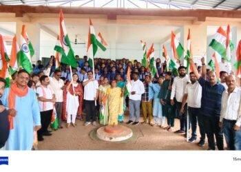 Tiranga Yatra in Har Ghar Tiranga Har Ghar Swachhata Abhiyan in Ward 49 of Corporation Zone 10, Public Awareness Rally under the leadership of Councilor and MIC Member Dr. Anamika Singh