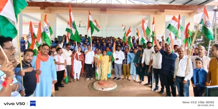 Tiranga Yatra in Har Ghar Tiranga Har Ghar Swachhata Abhiyan in Ward 49 of Corporation Zone 10, Public Awareness Rally under the leadership of Councilor and MIC Member Dr. Anamika Singh