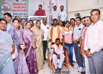 Disabled and senior citizens were honored under the Seva Pakhwada in the presence of Minister Laxmi Rajwade.