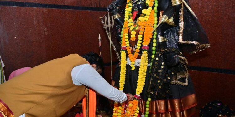 On the auspicious occasion of Navratri, Minister Gajendra Yadav visited Maa Kankalin Maiya and took her blessings.