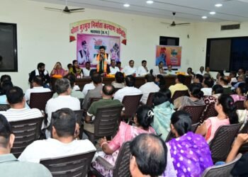 Jan Sammelan is a platform to establish direct dialogue with the pillars of society on which the foundation of our society rests - Anuj