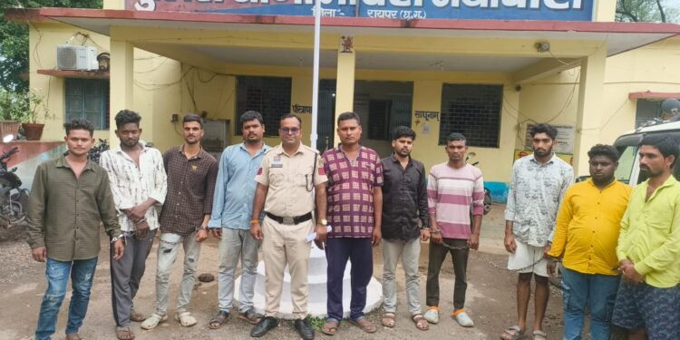 10 gamblers arrested while gambling in Thana Gobra Navapara area