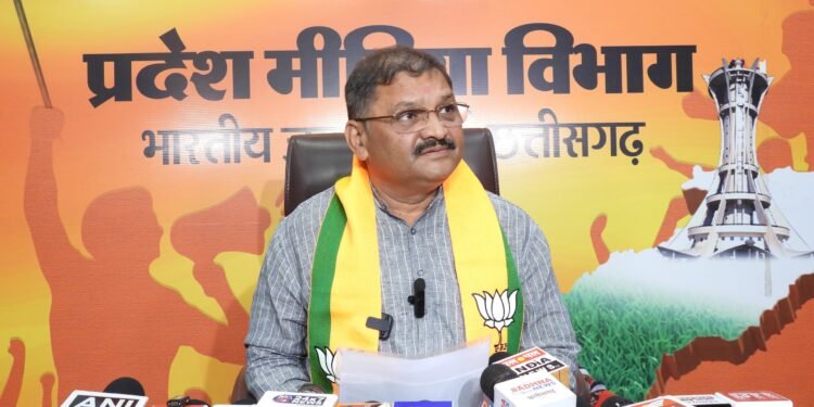 Baij is not a bridge for the development of Bastar, but a barrier: Santosh Pandey