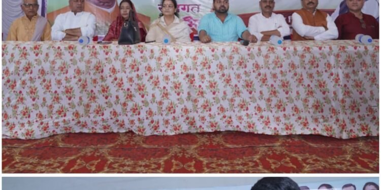 MLA Dipesh Sahu participated in the Teacher Honor Ceremony and Free Medical and Blood Donation Camp