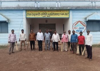 Cleanliness drive organised in village Lenjwara on the birthday of Prime Minister Narendra Modi