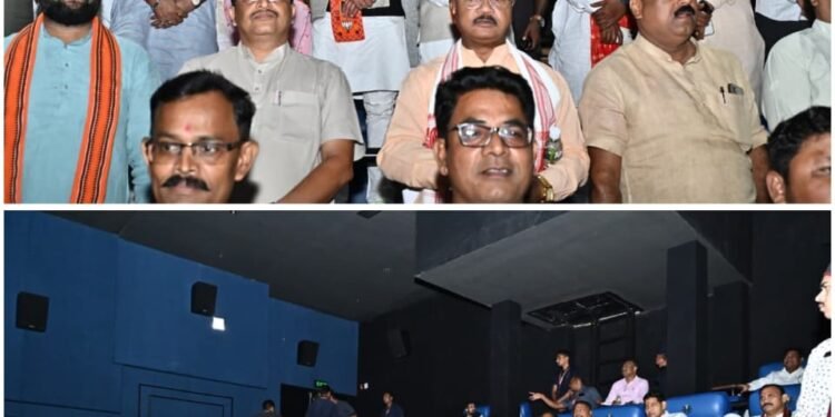Chief Minister Sai, State President Dev and other ministers visited to watch a film based on Modi's life.