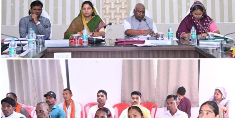 Mineral Trust's schemes will improve people's lives - Governing Council meeting concludes in Surajpur