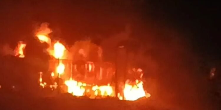 Plastic recycling plant gutted in flames due to unknown reasons_Newsxpress