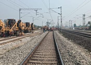 Non-interlocking work on the Raigarh-Kotraliya section of the South East Central Railway and the successful commissioning of Chakradhar Nagar station. _Newsxpress