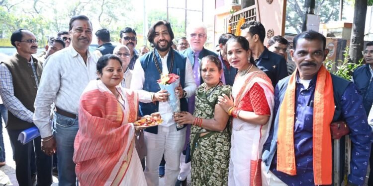 Minister Guru Khuswant Saheb held public meeting at the regional office of Arang_Newsxpress