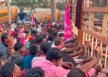 The government wants to suppress the tribals with the help of sticks - Amit