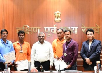 The General Manager honored the vigilant guards of railway safety today._ Newsxpress