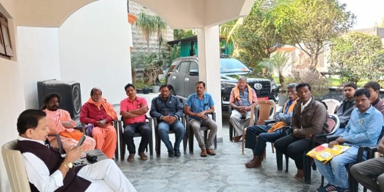 MLA Agarwal's sensitivity: Quick solution to technical problems faced by farmers of Shrirampur_Newsxpress