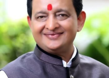 Basna MLA Dr. Sampat Agarwal congratulated the newly appointed divisional in-charges, _Newsxpress