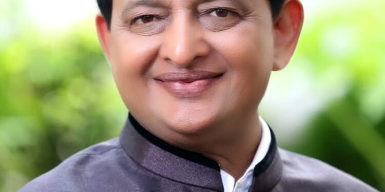 Basna MLA Dr. Sampat Agarwal congratulated the newly appointed divisional in-charges, _Newsxpress