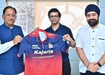 IPL preparations in Chhattisgarh: Chief Minister presented with RCB jersey