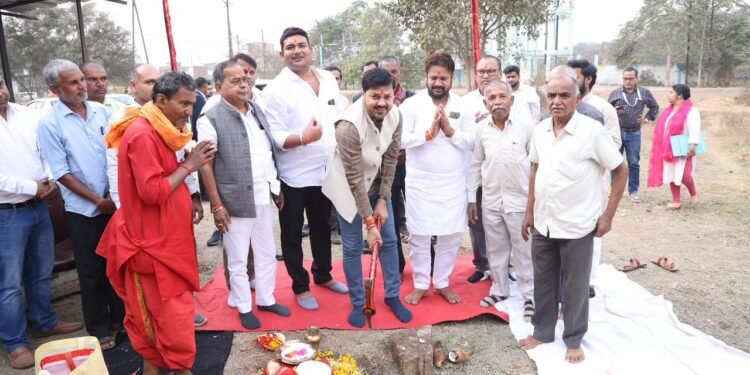 MLA Anuj Sharma performed the ground breaking ceremony for development works worth over Rs 1 crore in Amasivni.