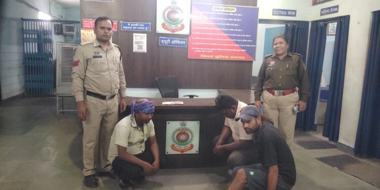 Gambling raid under “Operation Ankush” – Three gamblers arrested near Krishnapur Dam