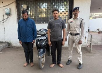 The absconding accused who stole more than a dozen cylinders, two others arrested, including the buyer who purchased the stolen material.