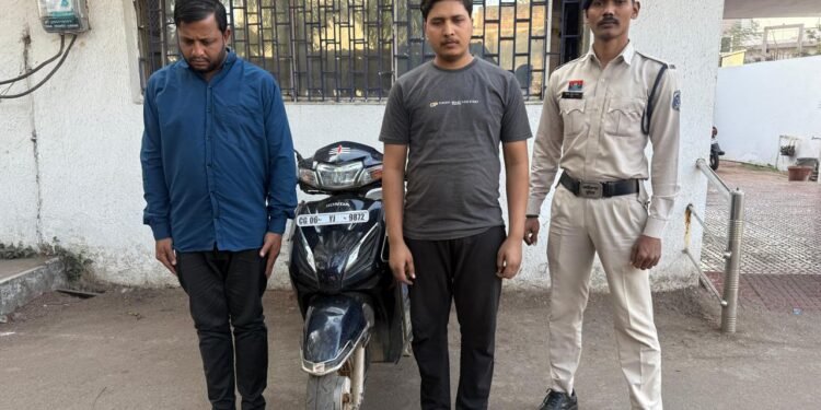 The absconding accused who stole more than a dozen cylinders, two others arrested, including the buyer who purchased the stolen material.