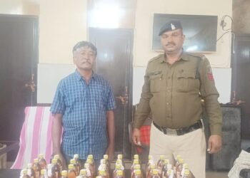 Accused arrested for selling liquor illegally, 42 quarters of liquor seized _Newsxpress