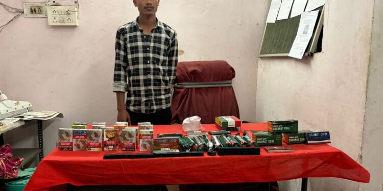 Accused arrested with banned hookah material, gogo paper_Newsxpress
