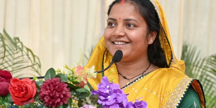 Minister Smt. Rajwade's efforts lead to approval of Rs 28.19 crore road project_Newsxpress