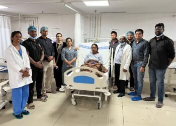 Doctors' vigilance saved the life of a pregnant woman, successfully treating her after peripartum cardiac arrest.