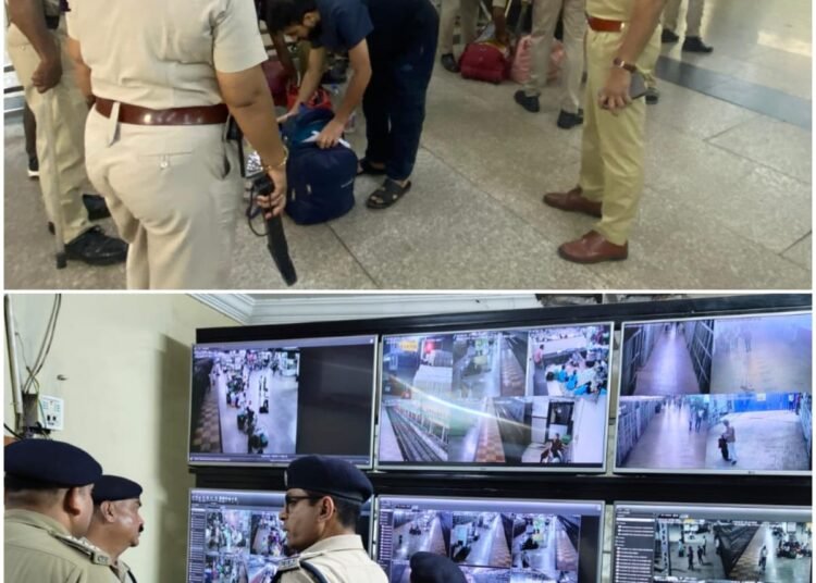 Joint mock drill of Raipur Commissionerate DCP Central Zone team with RPF GRP at Raipur Railway Station.
