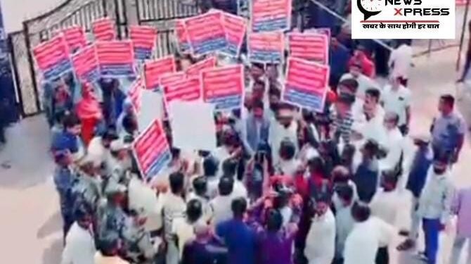 Temple Hasaud Municipality siege: Angry villagers lock the main gate