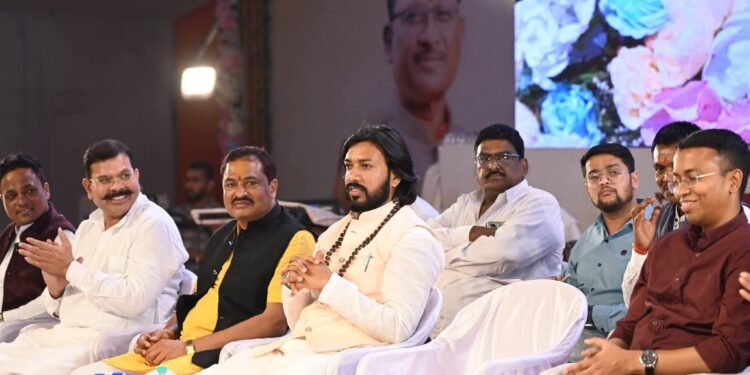 A spectacular glimpse of Chhattisgarhi culture at Kunwargarh Mahotsav, the dignified presence of Minister Guru Khushwant Saheb added to the excitement.