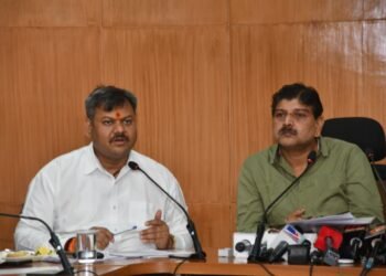 Raipur Railway Division creates new record of development, significant increase in revenue and passenger facilities in 2025-26