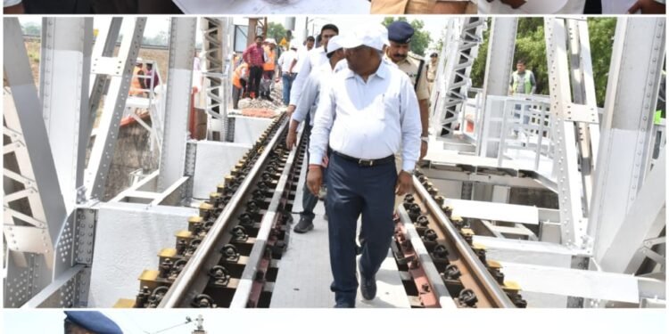 Inspected the works of station redevelopment and stations under construction under Amrit Bharat Yojana.