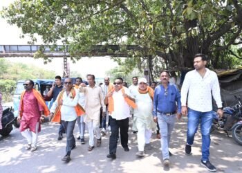 MLA Purandar Mishra took a strong stance on the dirty water accumulated in the Fafadeep underbridge, saying that the public's suffering is intolerable.