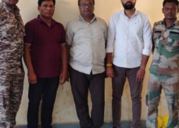 District Food Officer turns out to be the mastermind behind the Rs 1.5 crore gas embezzlement case.