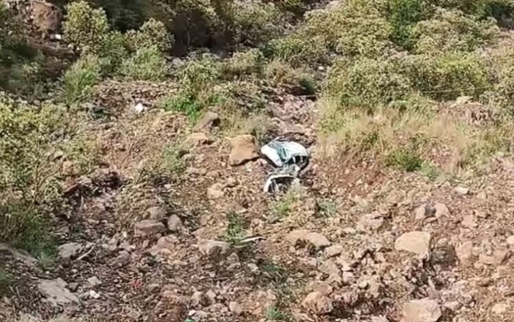 Innova falls into ditch, 4 seriously injured; all tourists were travelling from Manali to Dalhousie